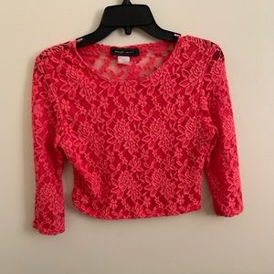 Set with pink lace top and white floral bottom❗️